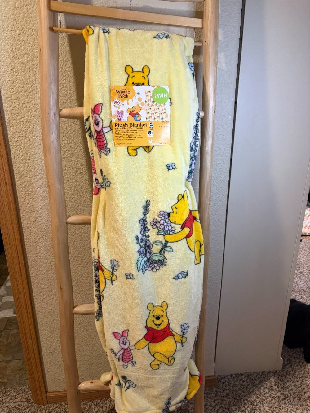 Disney Winnie the Pooh Piglet Plush Spring Yellow Fleece Twin Blanket 60x90 NWT